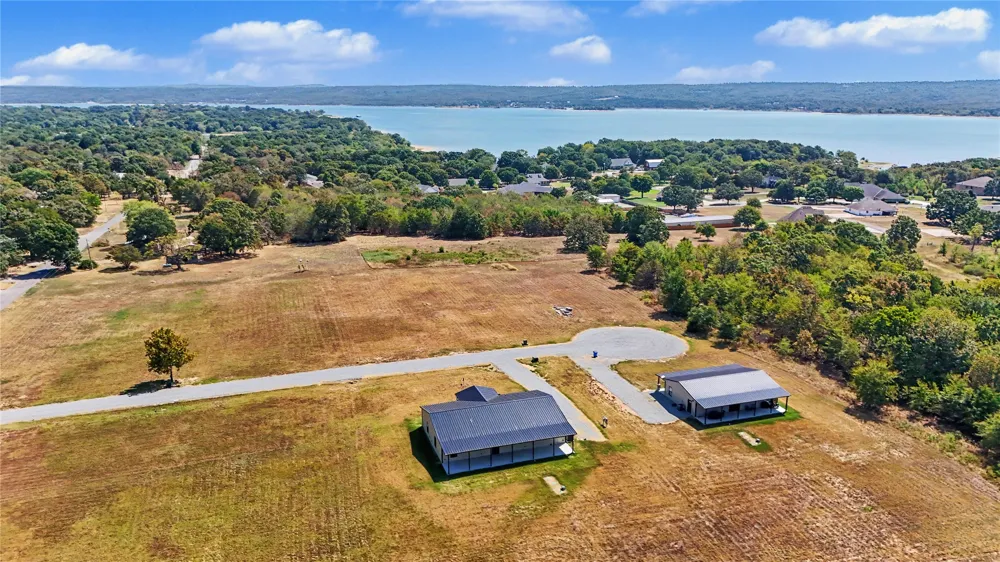 64 Reagan Drive Eufaula, OK 74432