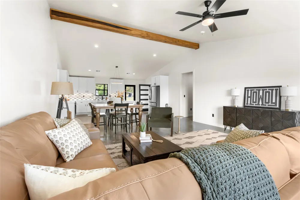 64 Reagan Drive Eufaula, OK 74432