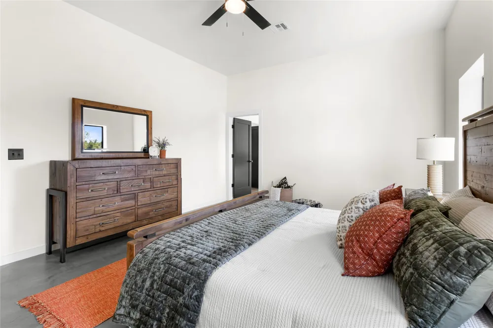 64 Reagan Drive Eufaula, OK 74432