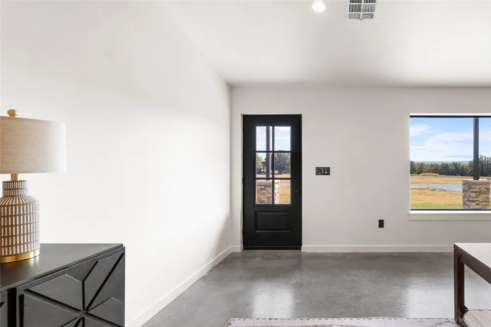 64 Reagan Drive Eufaula, OK 74432