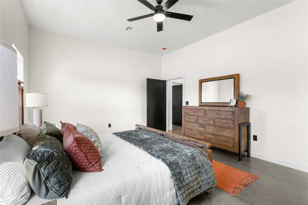 64 Reagan Drive Eufaula, OK 74432