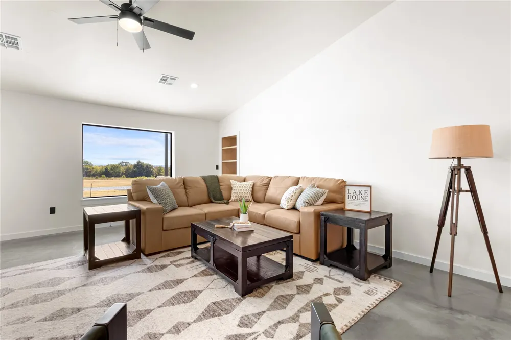64 Reagan Drive Eufaula, OK 74432