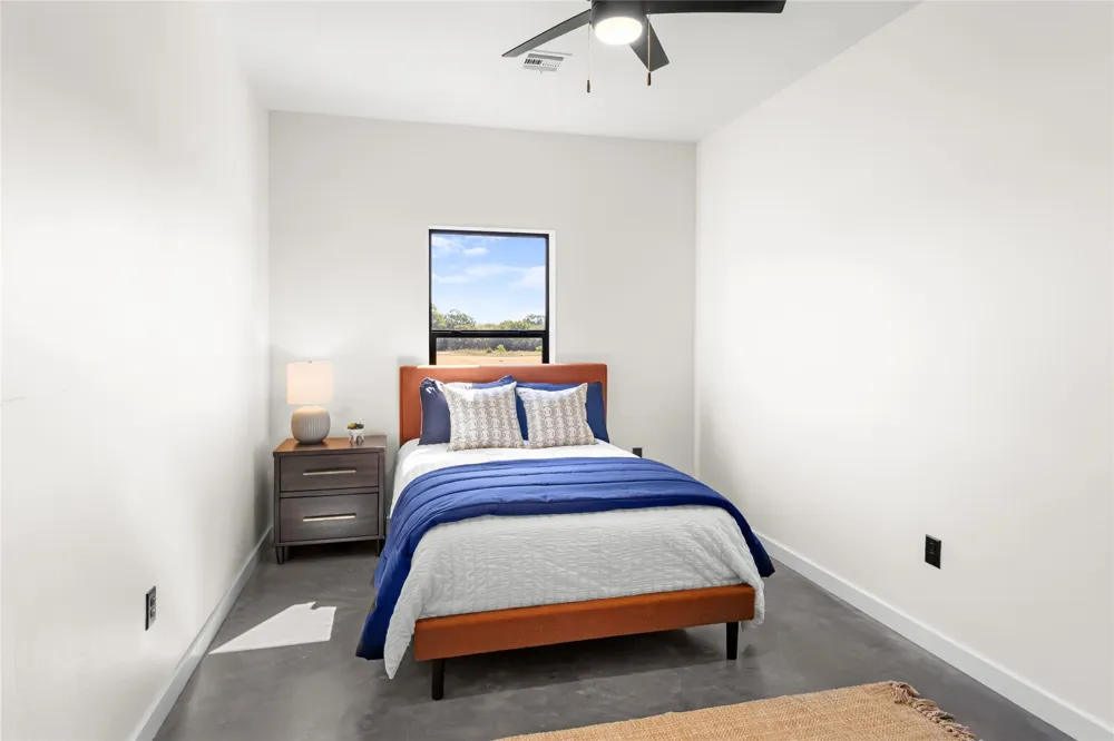 64 Reagan Drive Eufaula, OK 74432