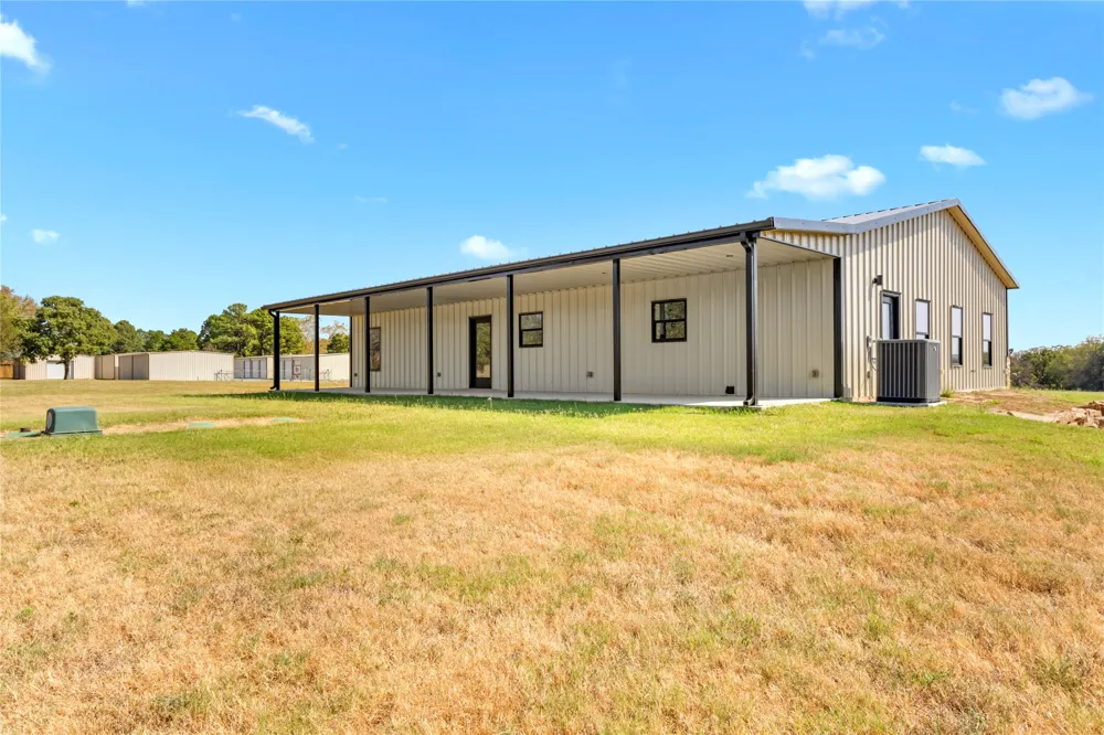 64 Reagan Drive Eufaula, OK 74432