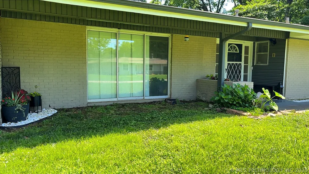 1014 SE 3rd Street Wagoner, OK 74467
