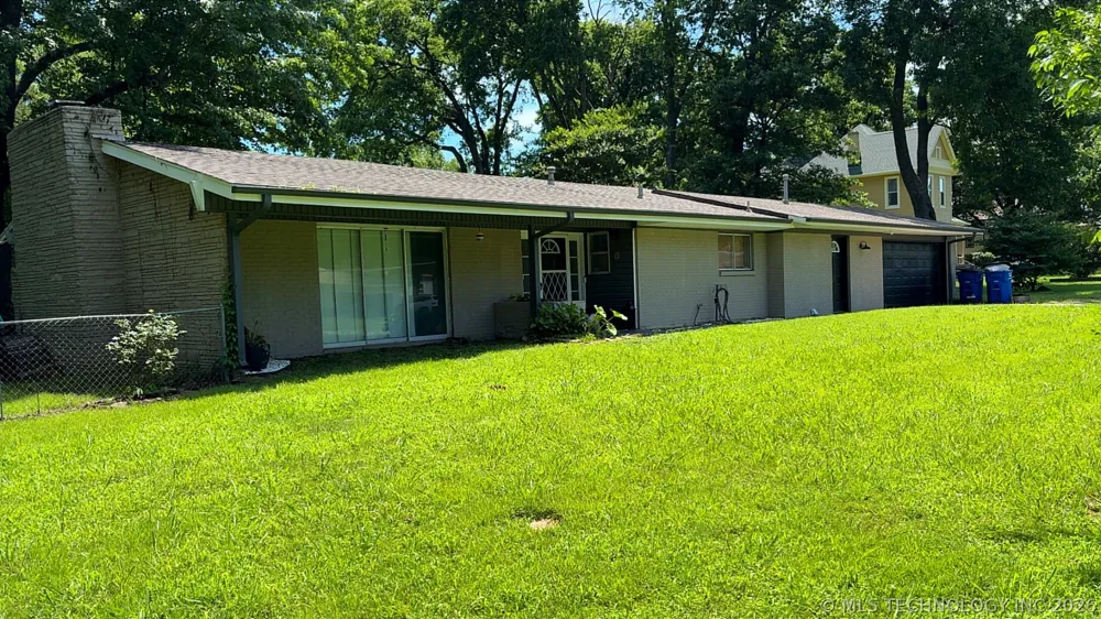 1014 SE 3rd Street Wagoner, OK 74467