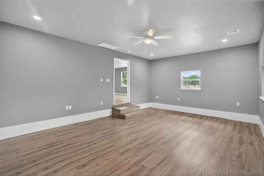 703 Saltwell Street Salina, OK 74365