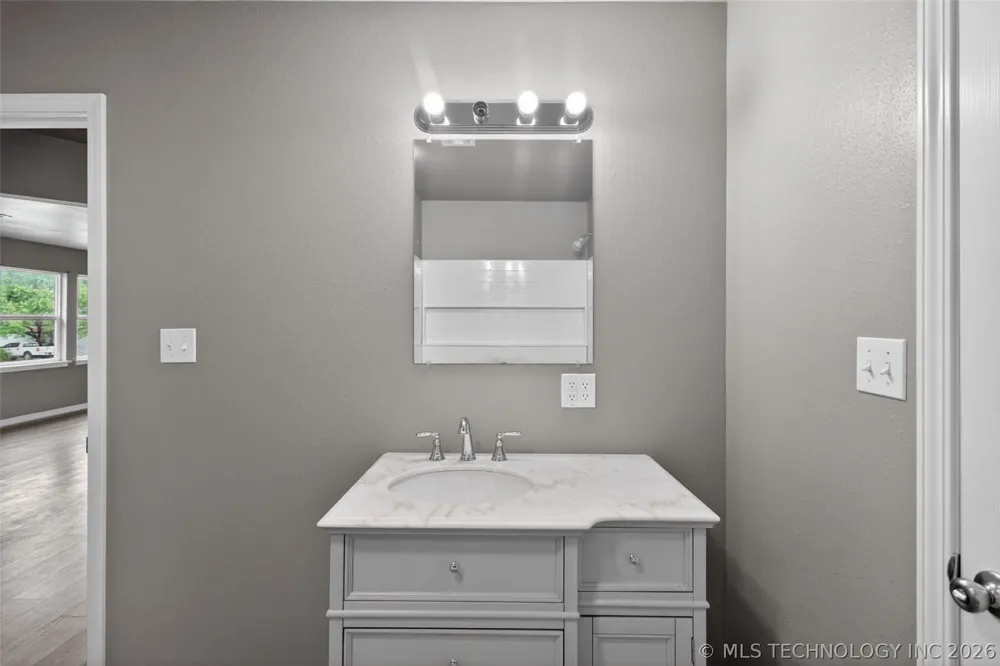 703 Saltwell Street Salina, OK 74365
