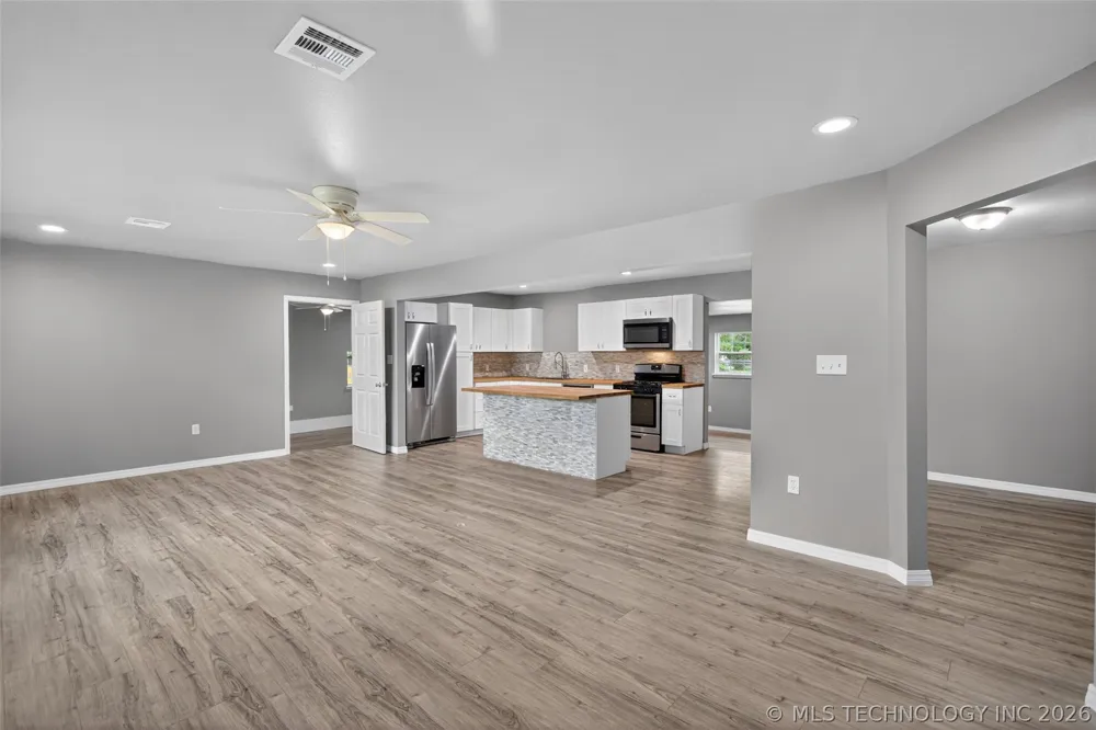 703 Saltwell Street Salina, OK 74365