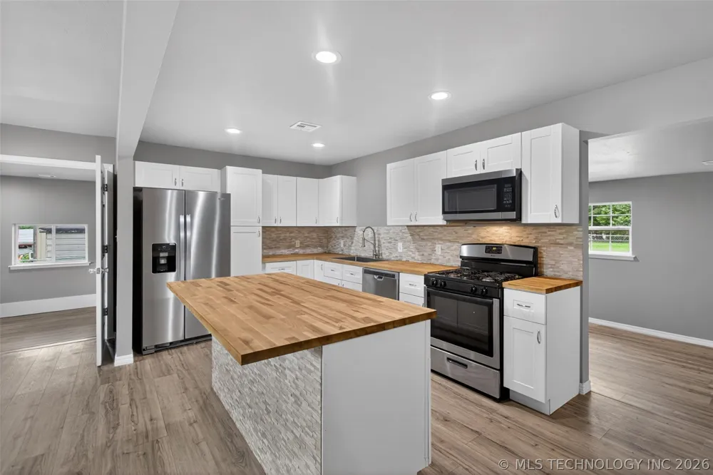 703 Saltwell Street Salina, OK 74365