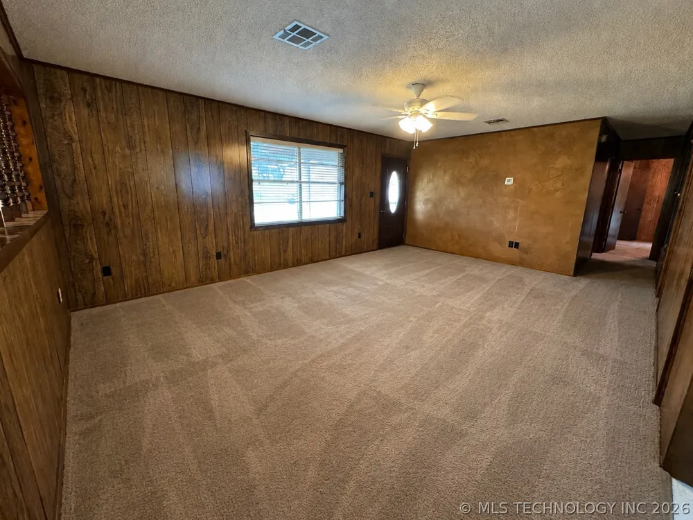 156 S Ramsey Caney, OK 74533