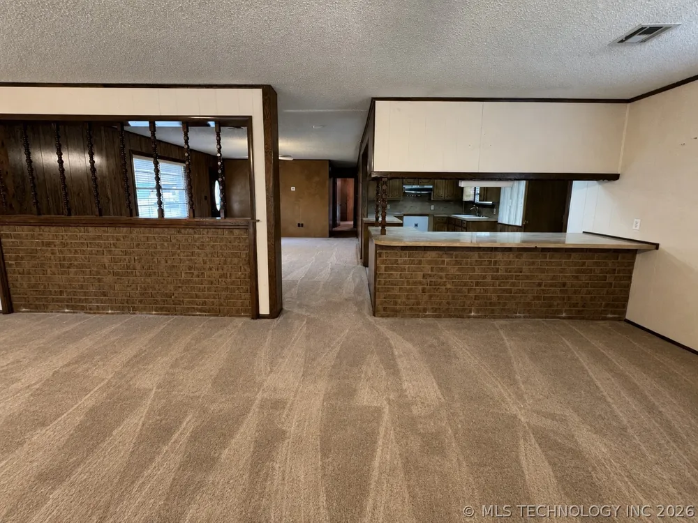 156 S Ramsey Caney, OK 74533