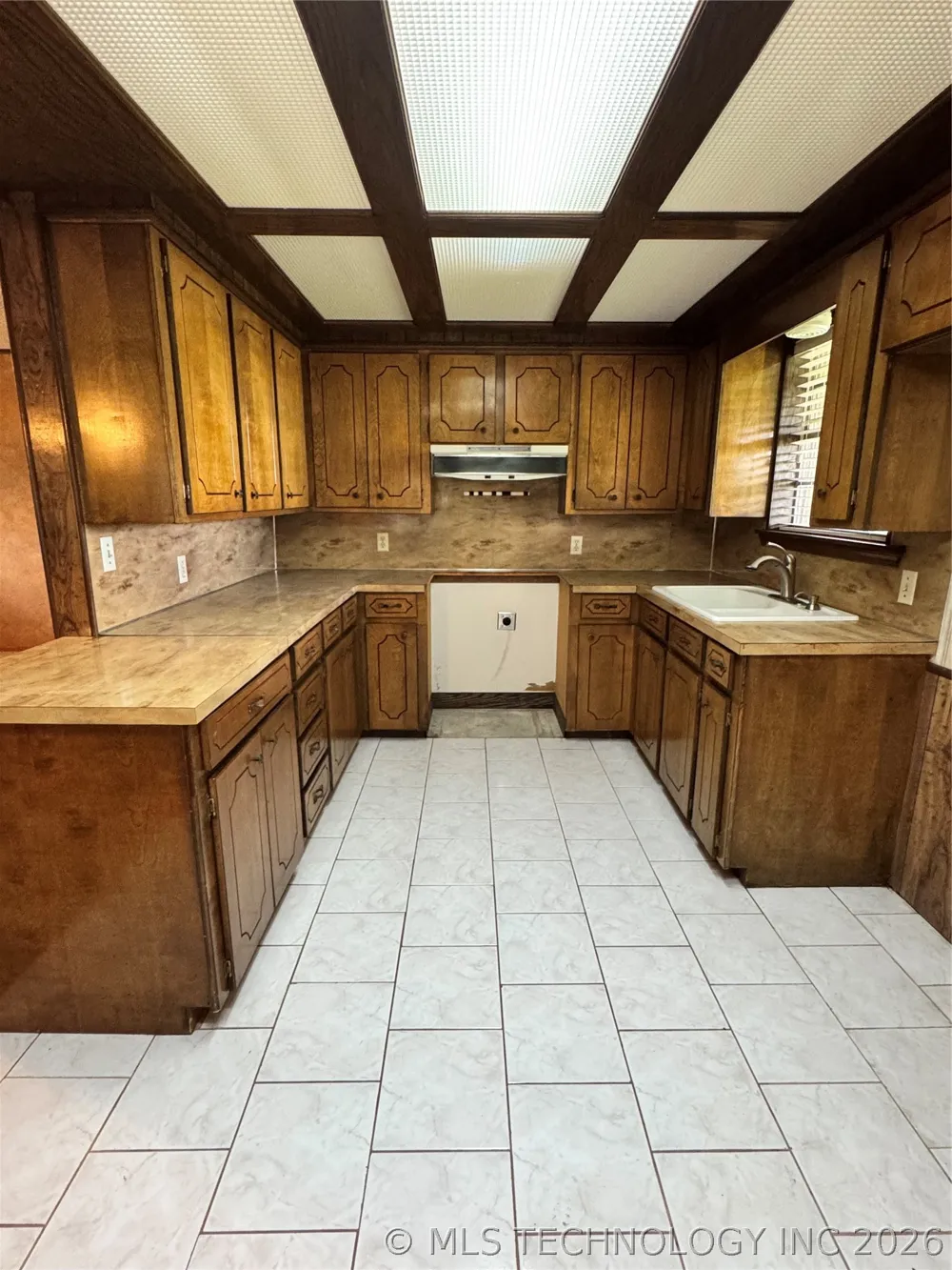 156 S Ramsey Caney, OK 74533