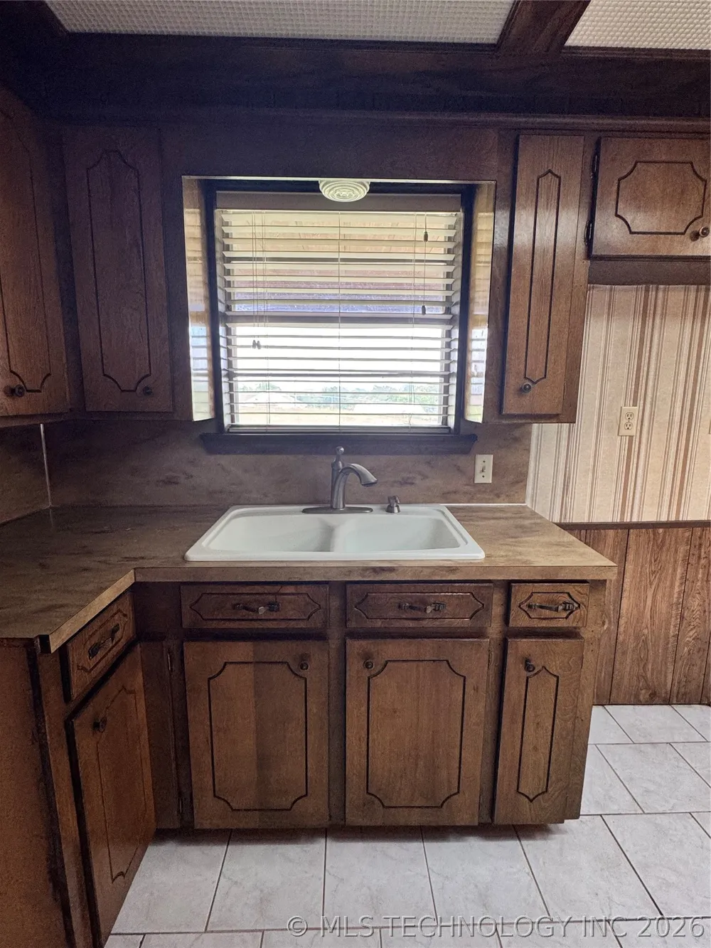 156 S Ramsey Caney, OK 74533