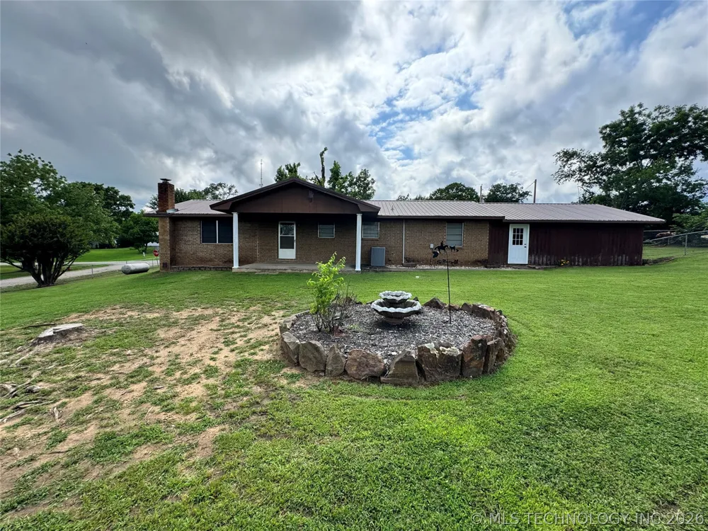 156 S Ramsey Caney, OK 74533