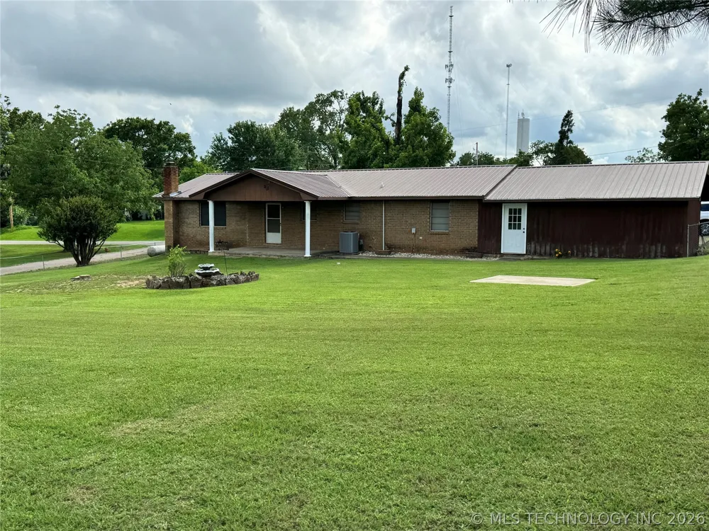 156 S Ramsey Caney, OK 74533