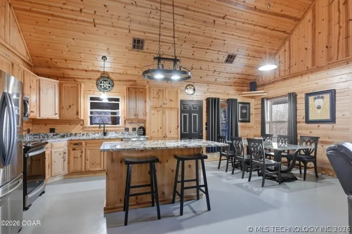 55750 360 ROAD Jay, OK 74346
