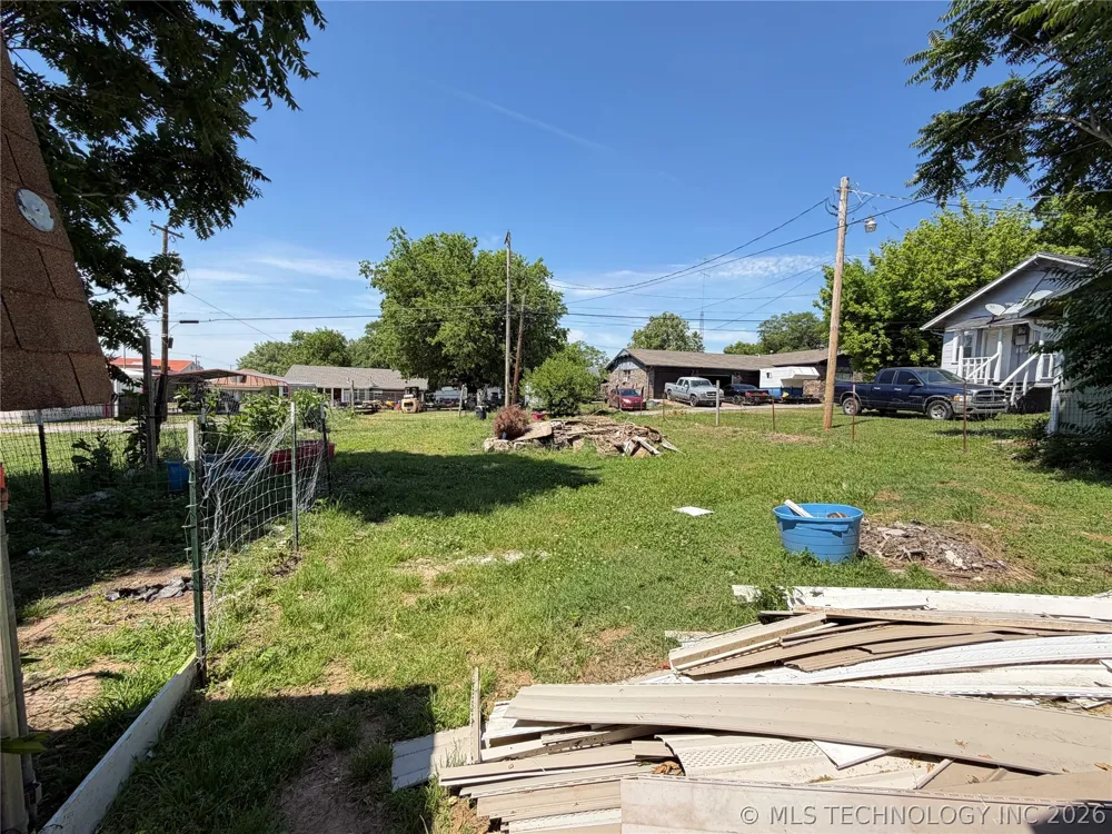 311 E 4th Avenue Bristow, OK 74010
