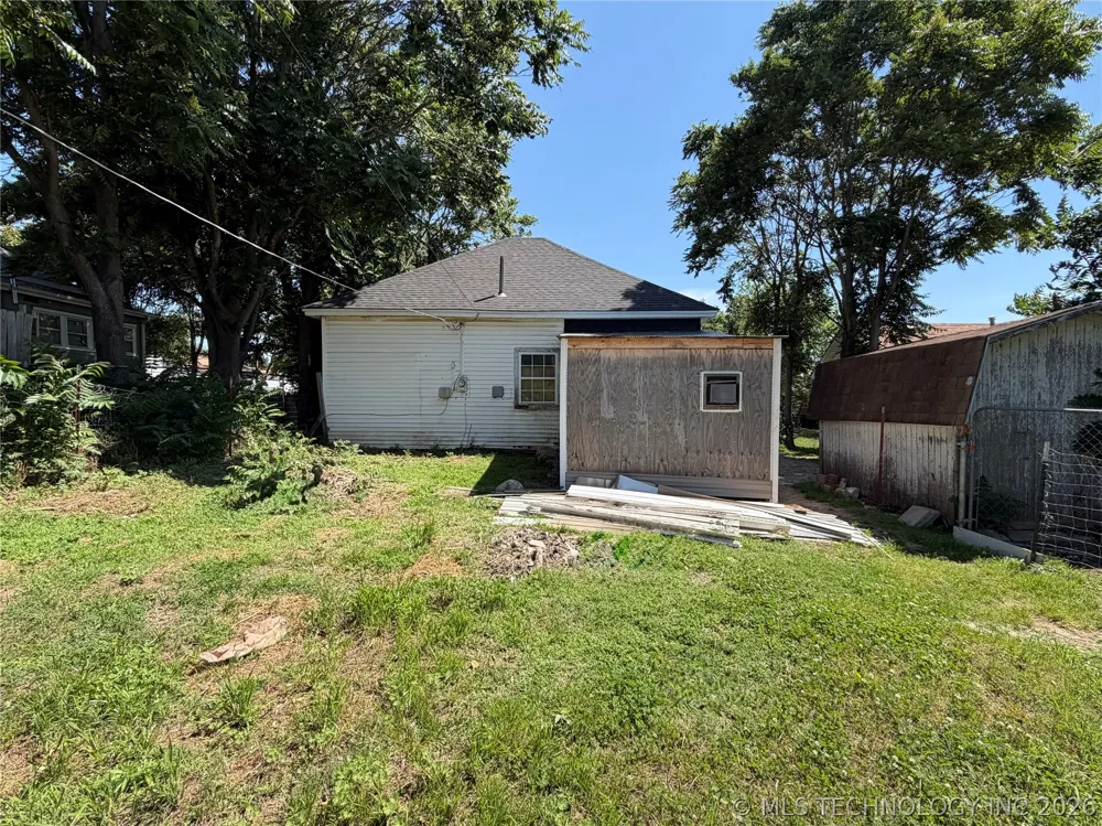 311 E 4th Avenue Bristow, OK 74010