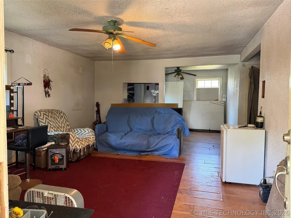 311 E 4th Avenue Bristow, OK 74010
