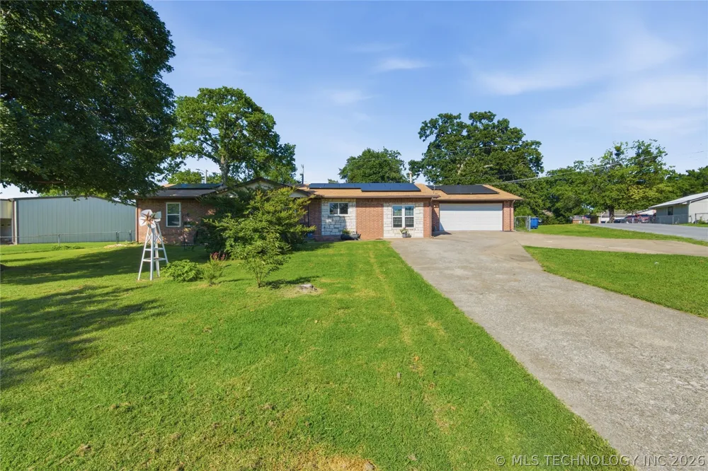 800 Ross Salina, OK 74365