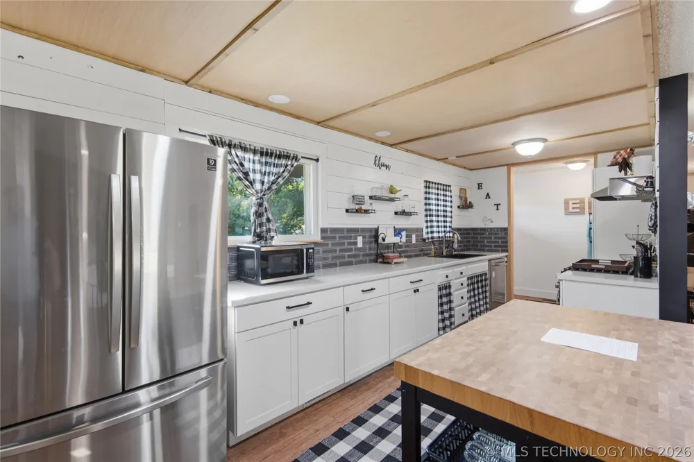 800 Ross Salina, OK 74365