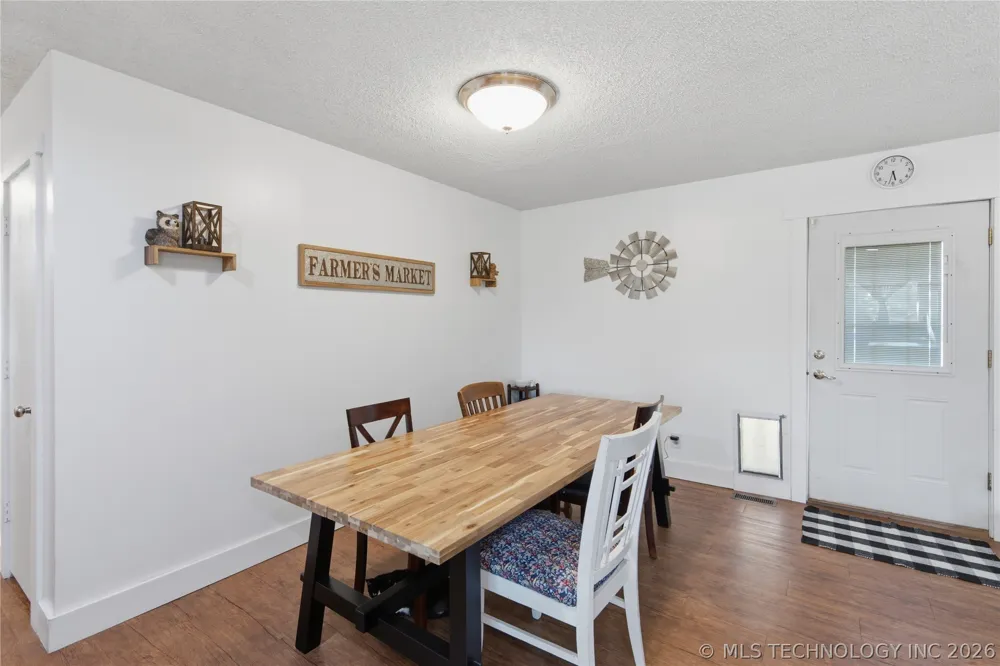 800 Ross Salina, OK 74365