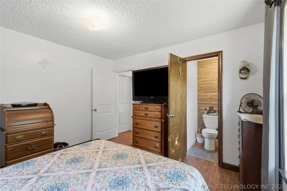 800 Ross Salina, OK 74365