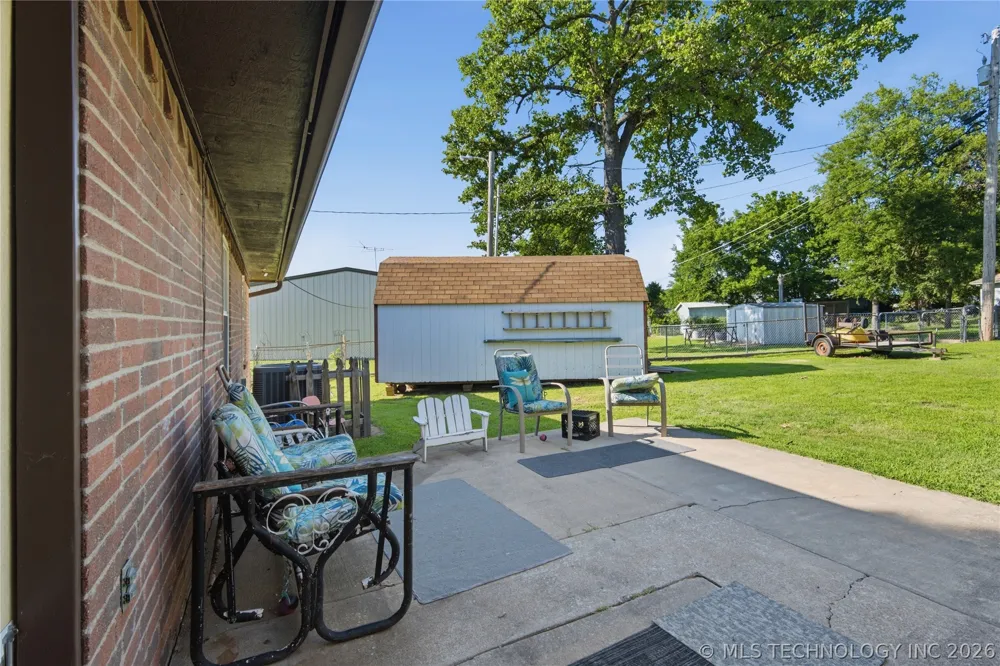 800 Ross Salina, OK 74365