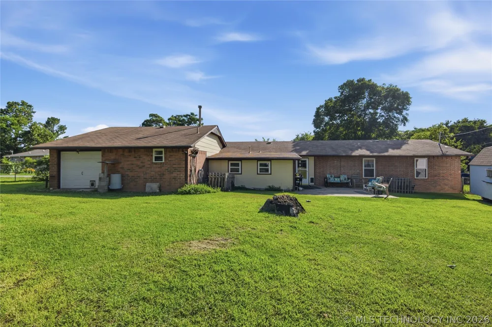 800 Ross Salina, OK 74365