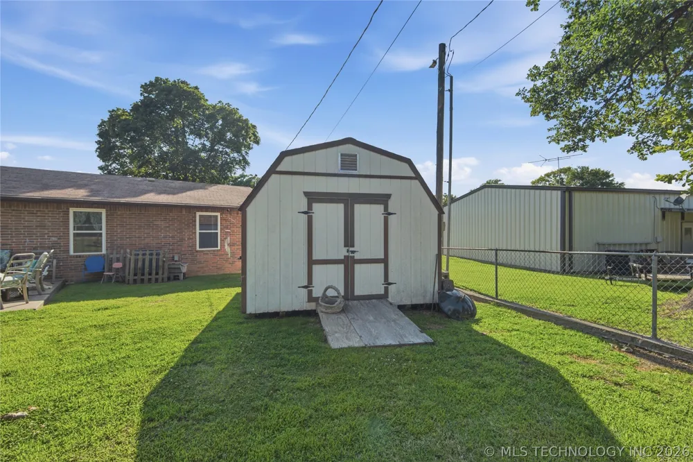 800 Ross Salina, OK 74365