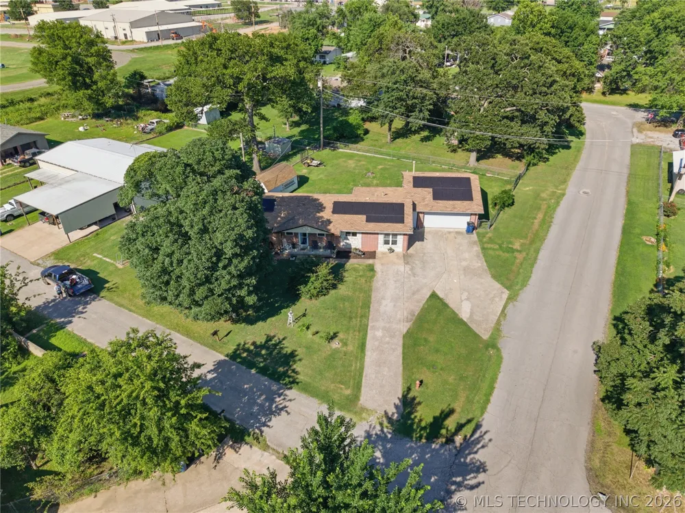 800 Ross Salina, OK 74365
