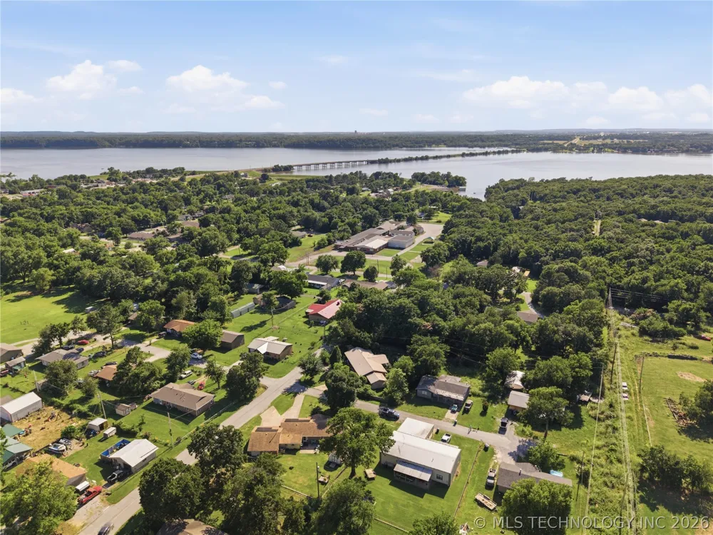 800 Ross Salina, OK 74365