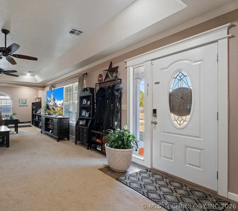 63406 E 90th Road Miami, OK 74354