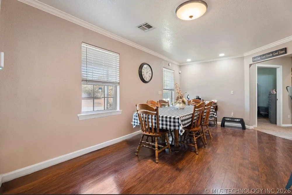 63406 E 90th Road Miami, OK 74354
