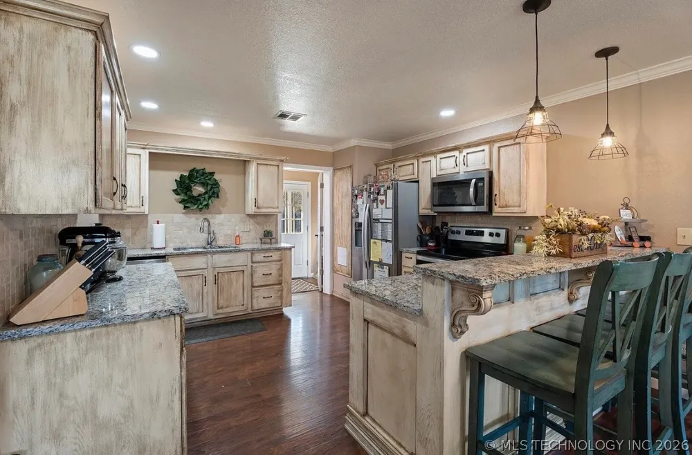 63406 E 90th Road Miami, OK 74354