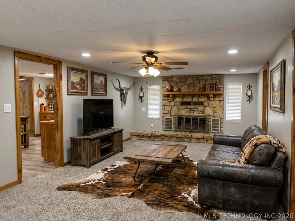 345544 E Highway 62 Meeker, OK 74855