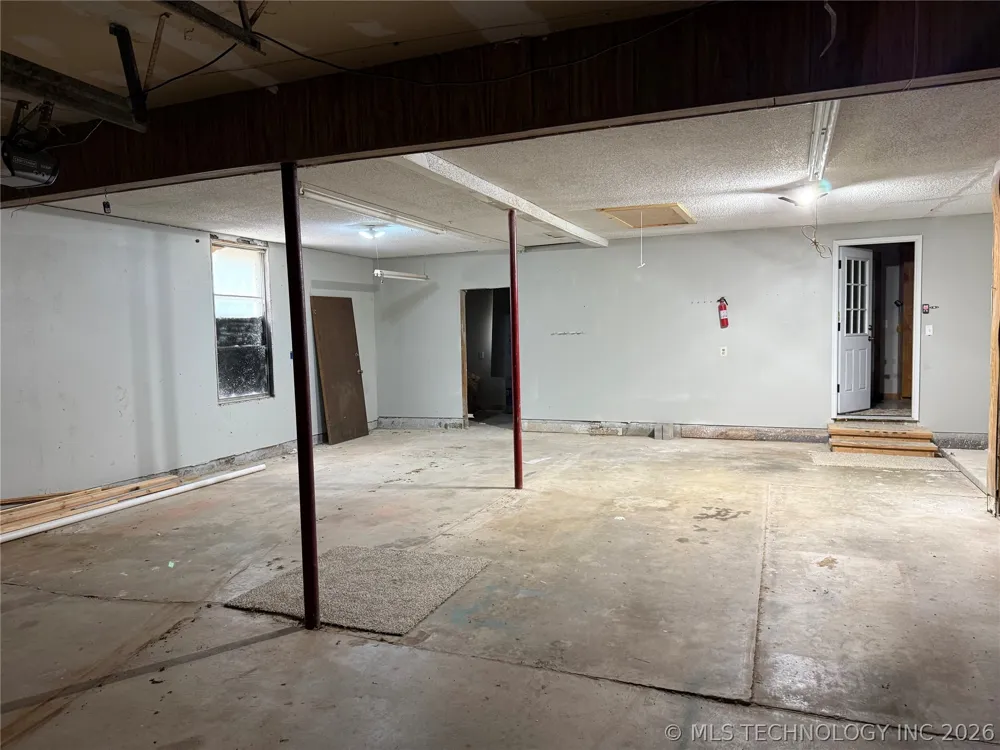 345544 E Highway 62 Meeker, OK 74855