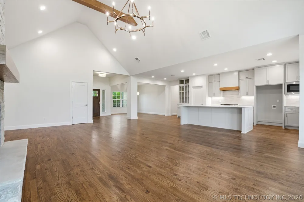 1831 E 44th Street Sand Springs, OK 74063