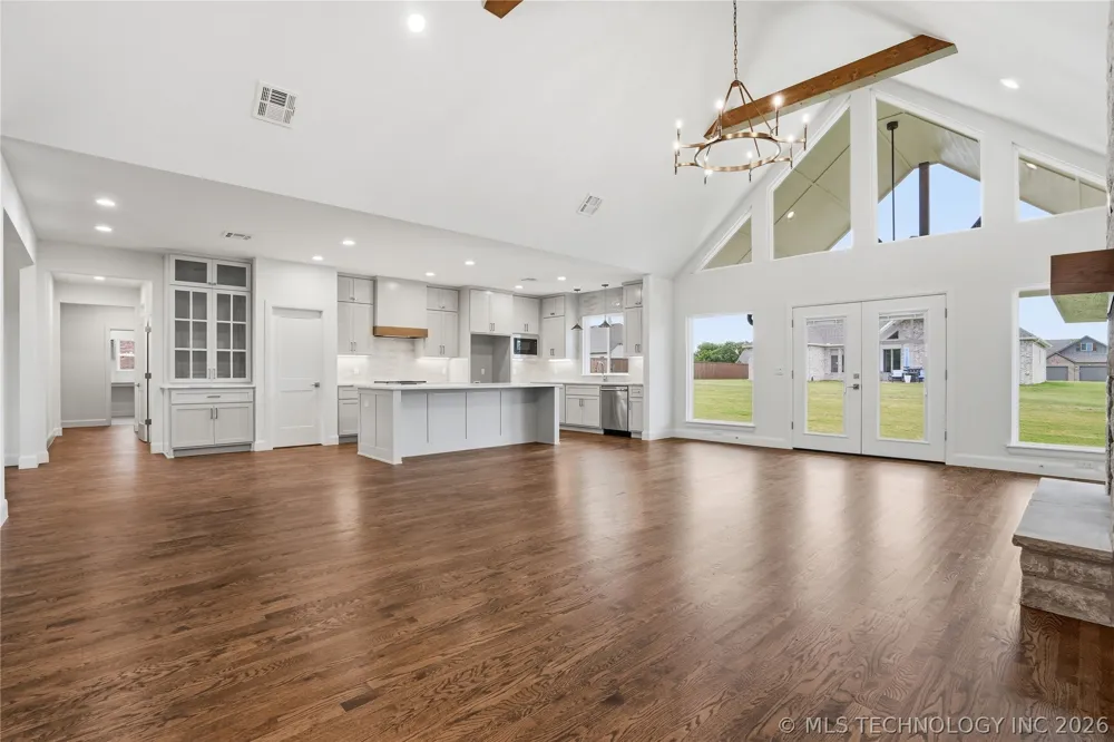 1831 E 44th Street Sand Springs, OK 74063