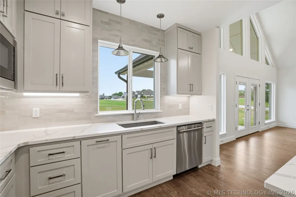 1831 E 44th Street Sand Springs, OK 74063
