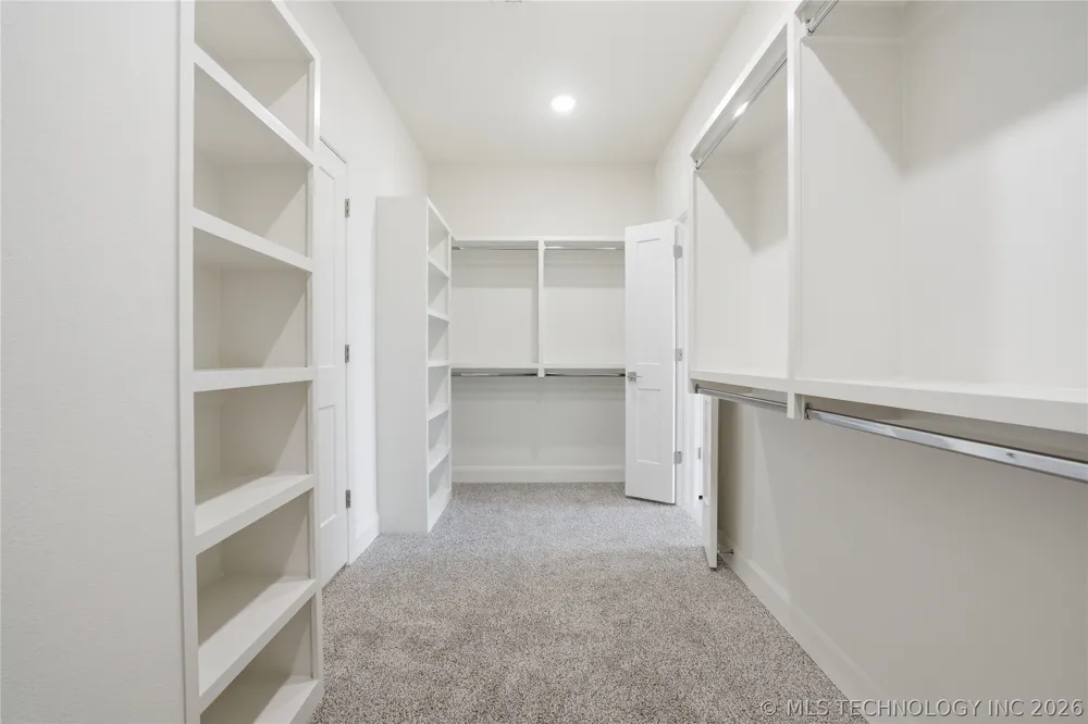 1831 E 44th Street Sand Springs, OK 74063