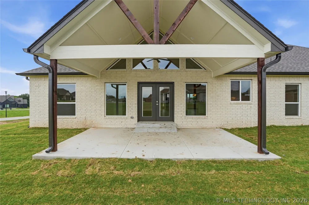 1831 E 44th Street Sand Springs, OK 74063