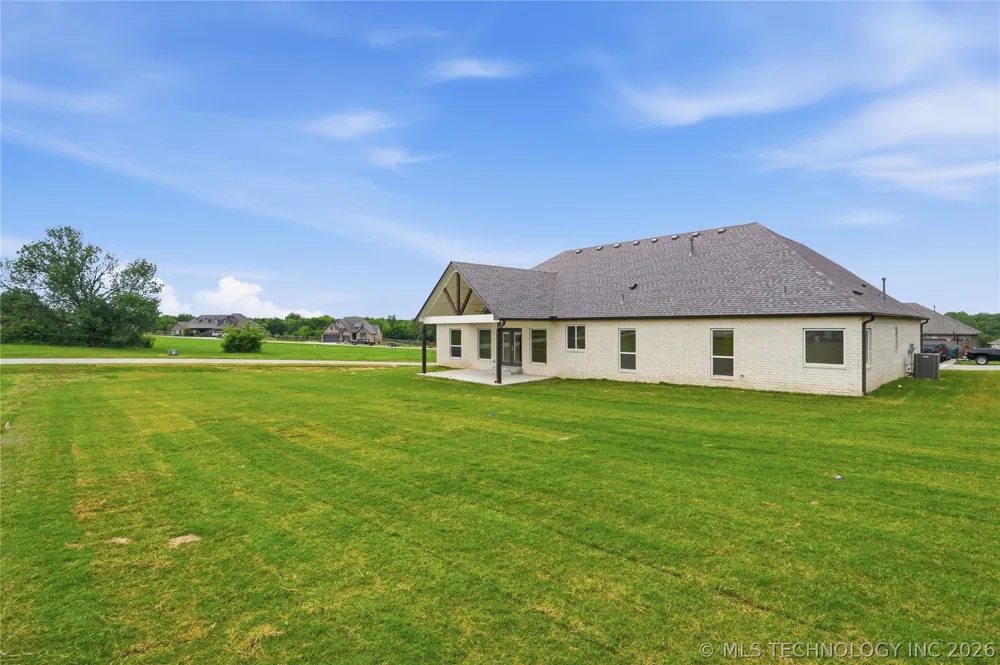 1831 E 44th Street Sand Springs, OK 74063