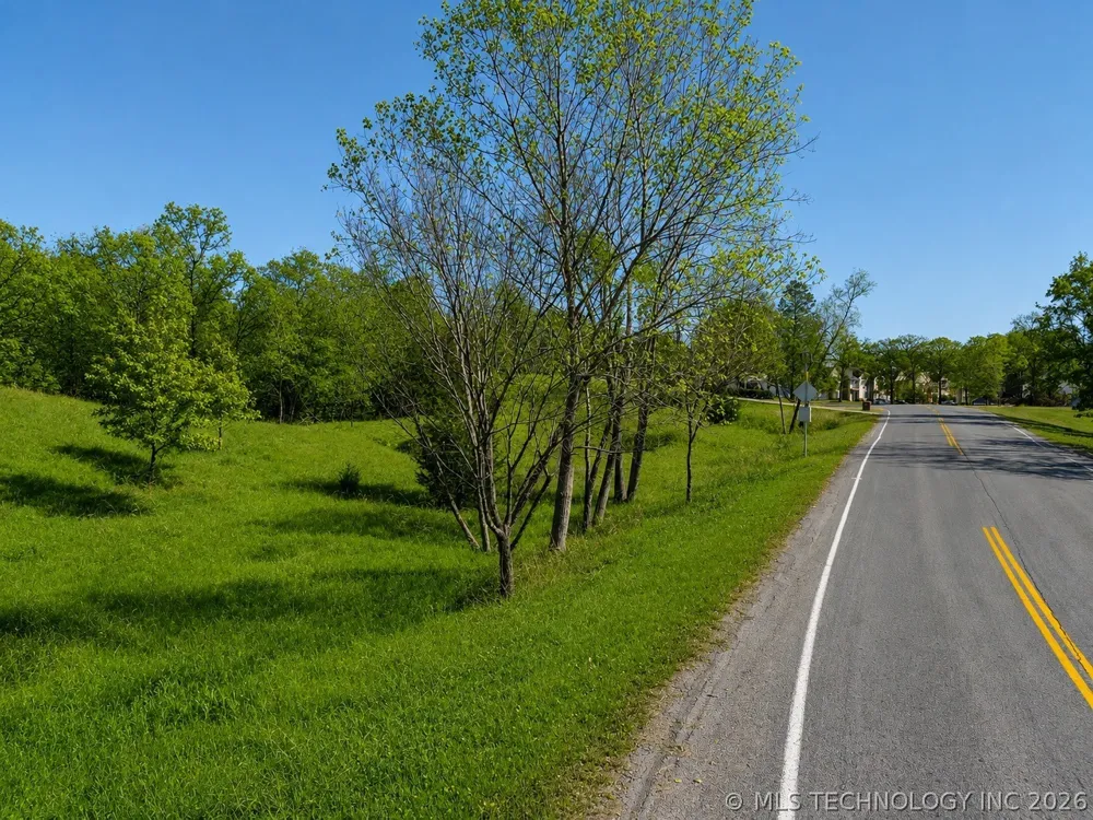 E Old North Road Sand Springs, OK 74063