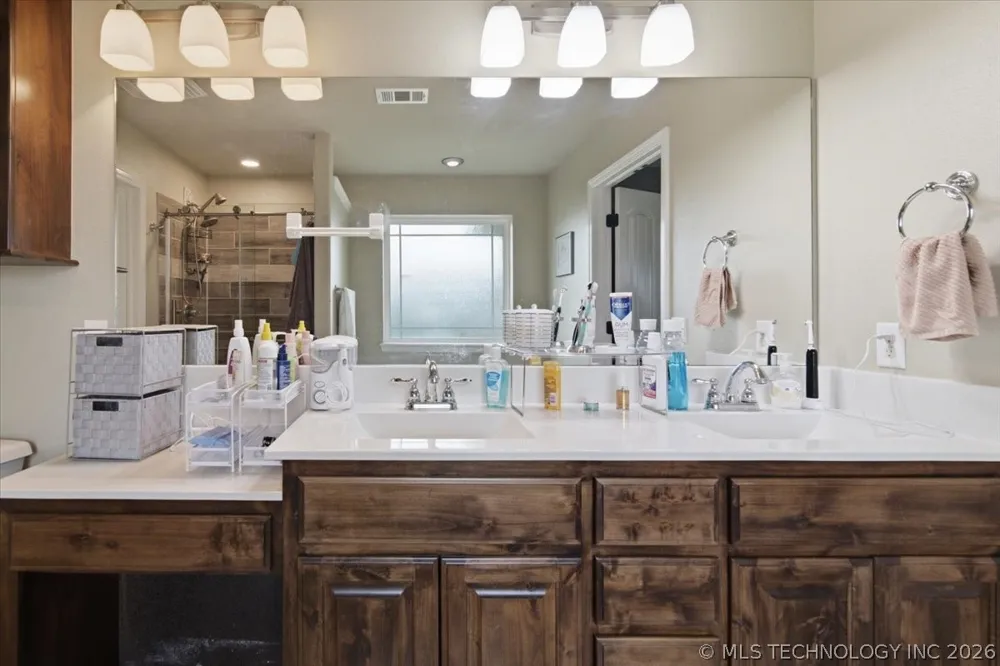 30104 Gale Avenue Inola, OK 74036
