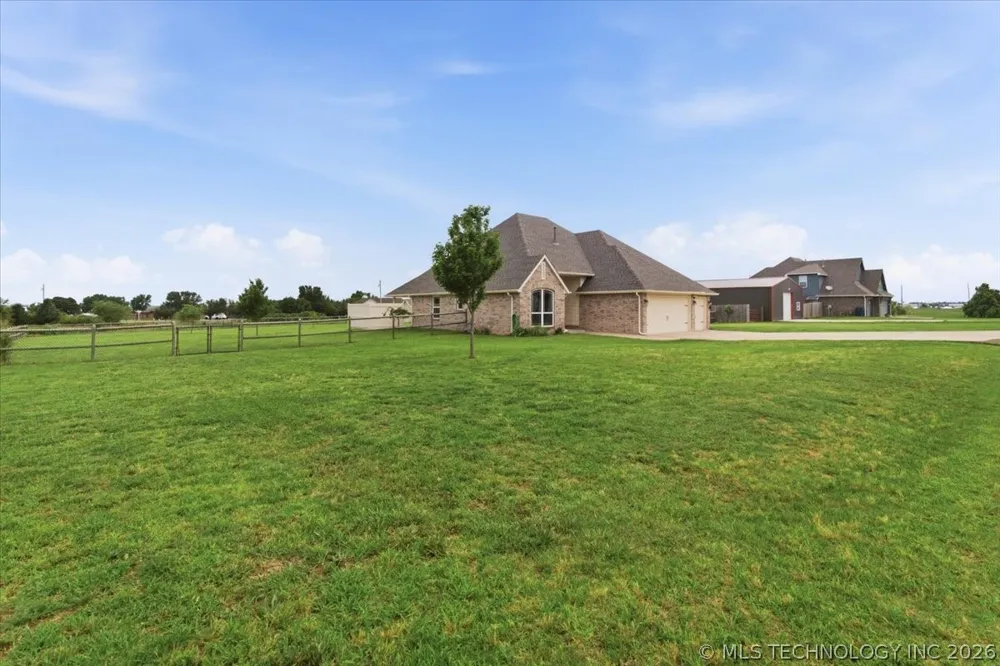 30104 Gale Avenue Inola, OK 74036