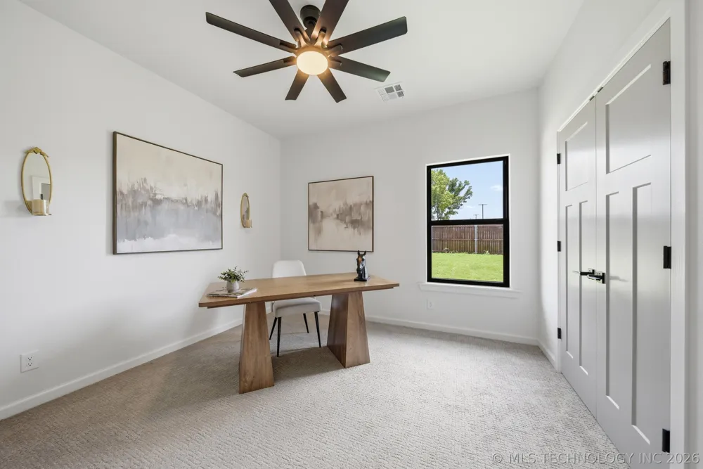 1005 S Chickasaw Street Skiatook, OK 74070