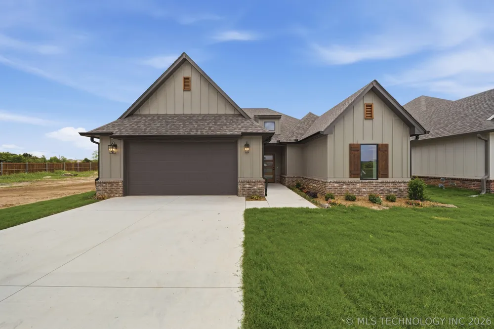 1005 S Chickasaw Street Skiatook, OK 74070
