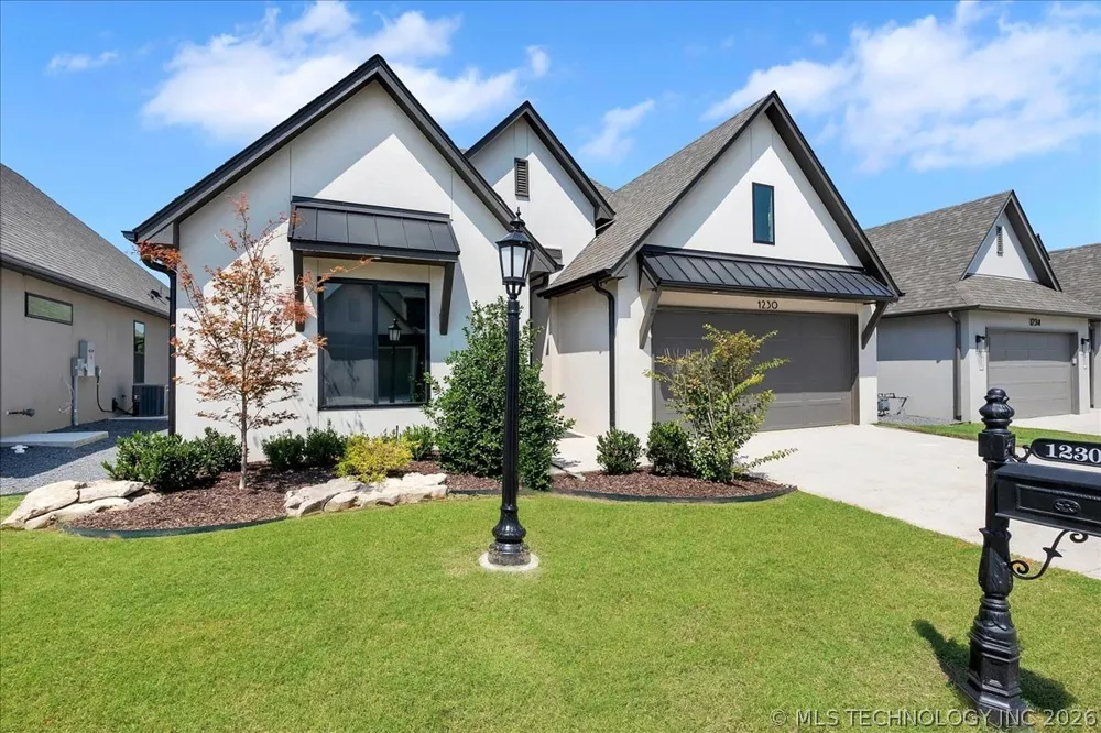 1230 71st Place Broken Arrow, OK 74014